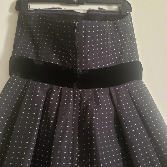 HP. BCBG MAXAZRIA Dress - Picture 9 of 12
